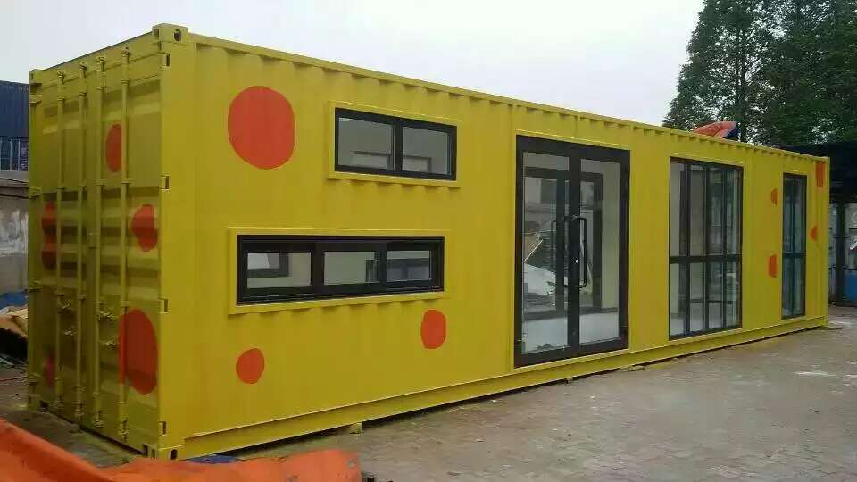 集裝箱幼兒園-絢麗的集裝箱房屋